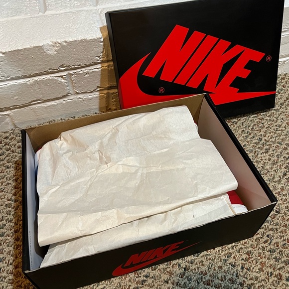 Air Jordan 1 High “Top 3” Retro Sneakers - Picture 7 of 8